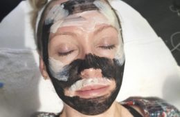 A model with ALINE SCOTTSDALE Skincare's desert inspired skincare facial clay mask.